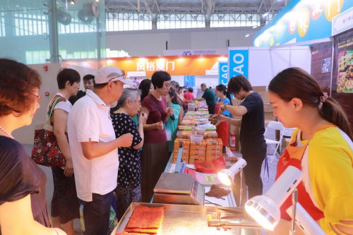 天津市民對澳門特色美食深感興趣